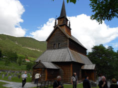 Eglise en bois debout � Torpo